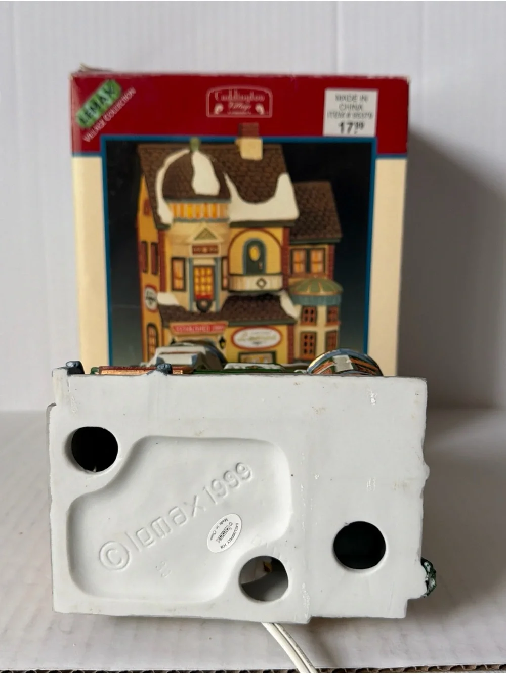 New Lemax Caddington Christmas Village Conover’s Lamps 1999